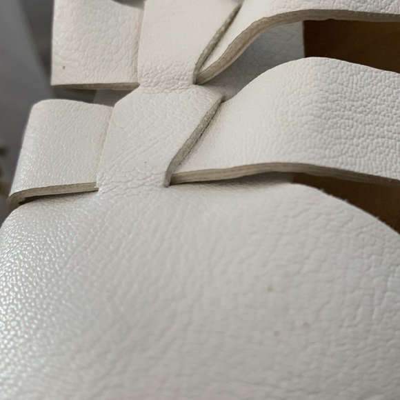 Breckelle’s platform wedged heels white US size 8 - Picture 6 of 6